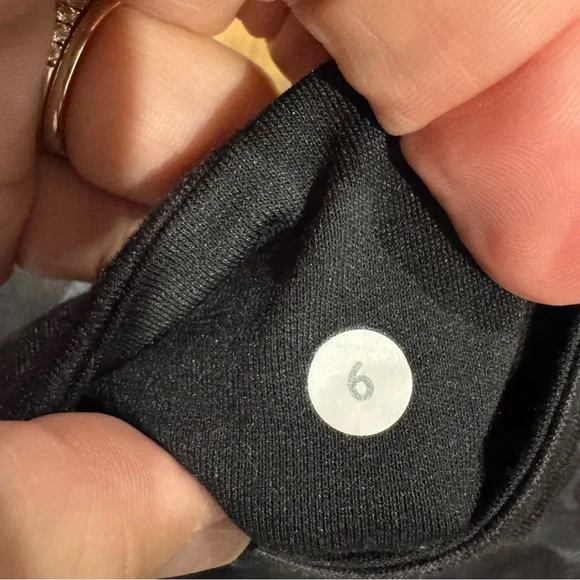 Lululemon Boogie Short - Picture 4 of 4